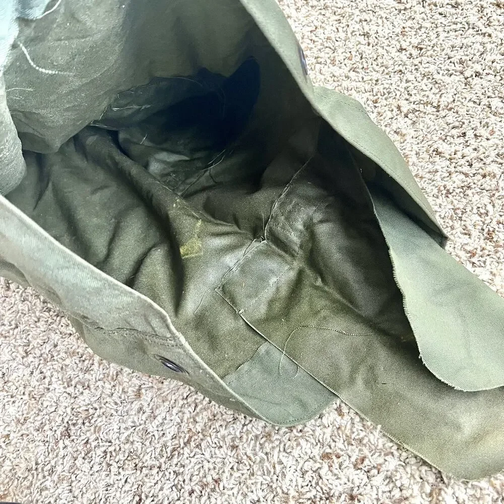 Military Duffle Bag, OD Green Nylon Sea Bag Carry Straps Army Duffel USGI Used